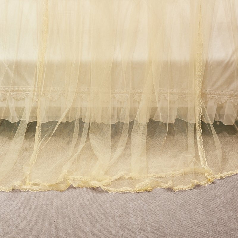 Ciel de Lit Jaune Pastel | Satin Doré